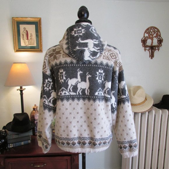 Warm Wool Sweater - Picture 3 of 5
